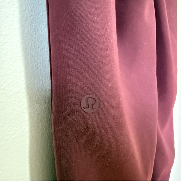 Lululemon On The Fly Joggers Size 6 - Picture 7 of 7